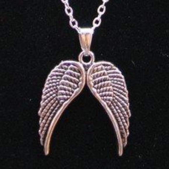 Angel Wings Pendant Necklace - Picture 2 of 2